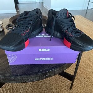 LeBron 8 size 13 - New in box